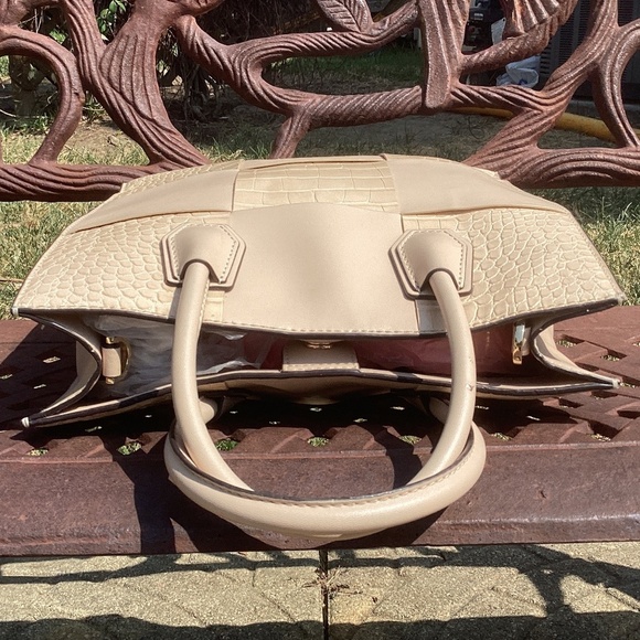 Michael Kors Mercer Medium NS Shopper Handbag Crossbody Tote Bag In Buff - Picture 6 of 10